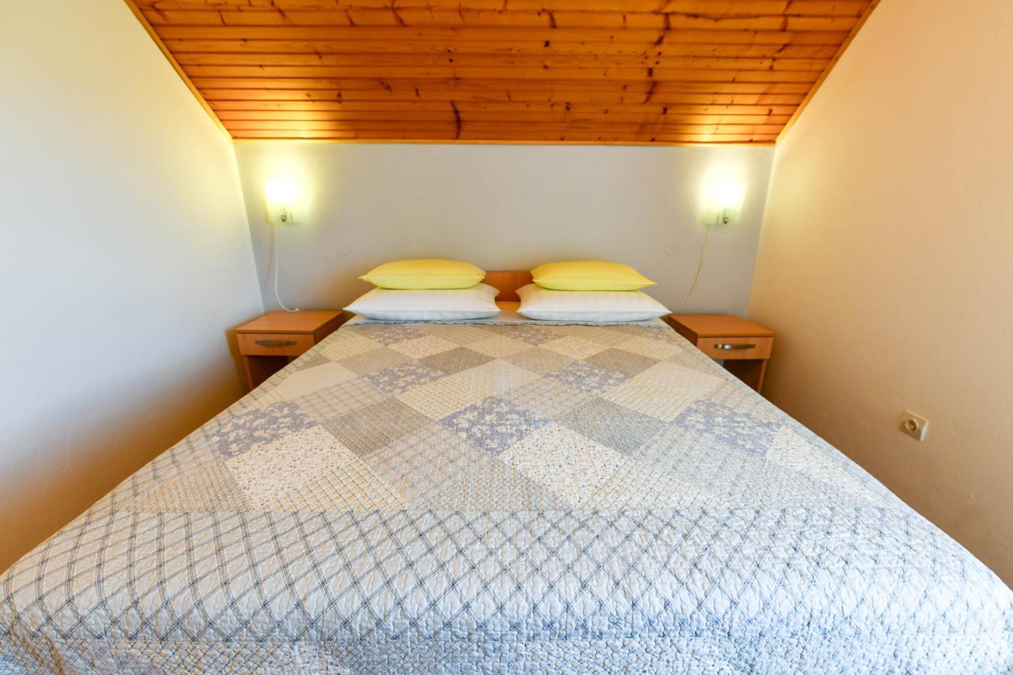 Apartment & Rooms Luketic Rastovaca Ngoại thất bức ảnh