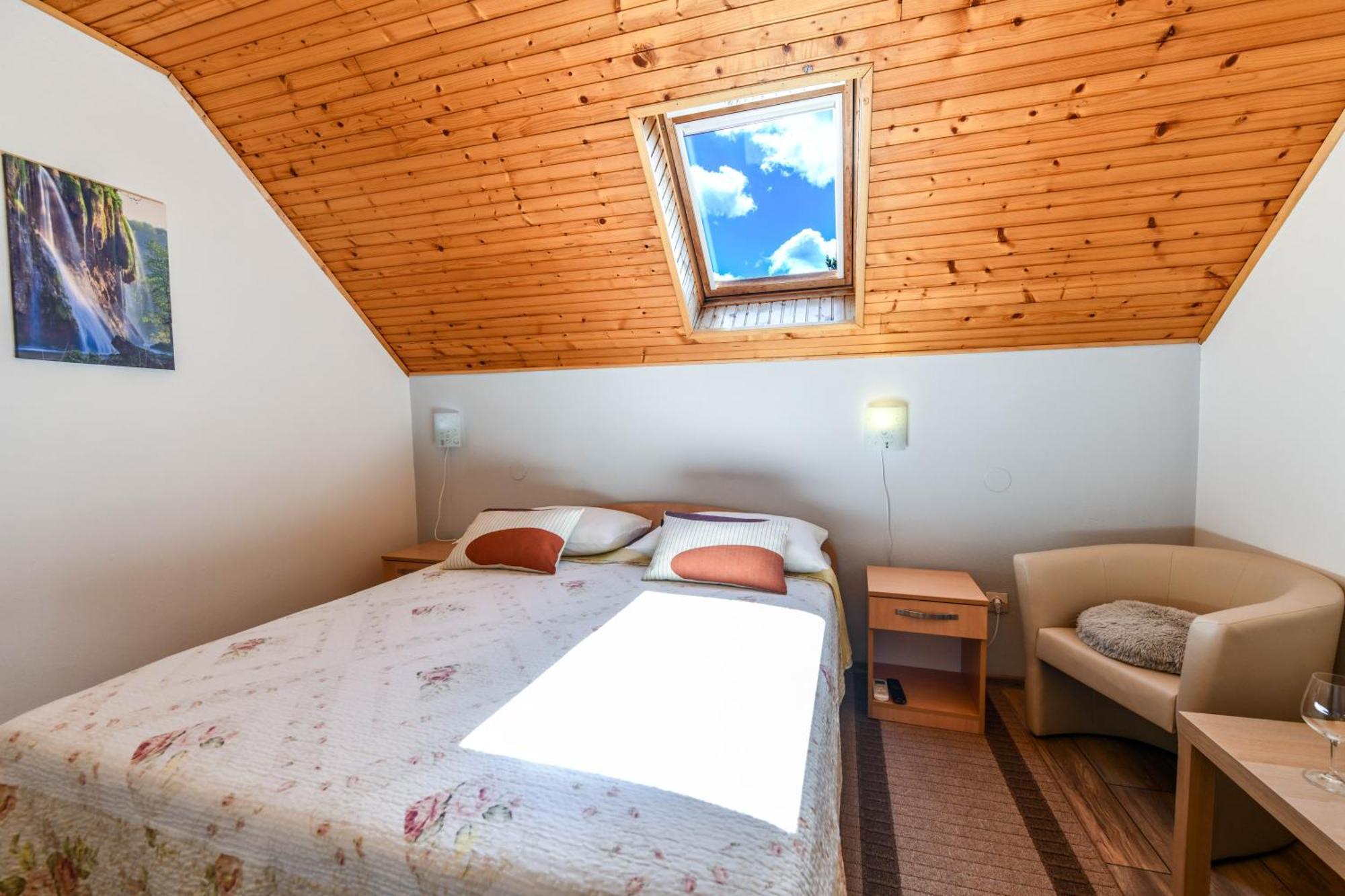 Apartment & Rooms Luketic Rastovaca Ngoại thất bức ảnh