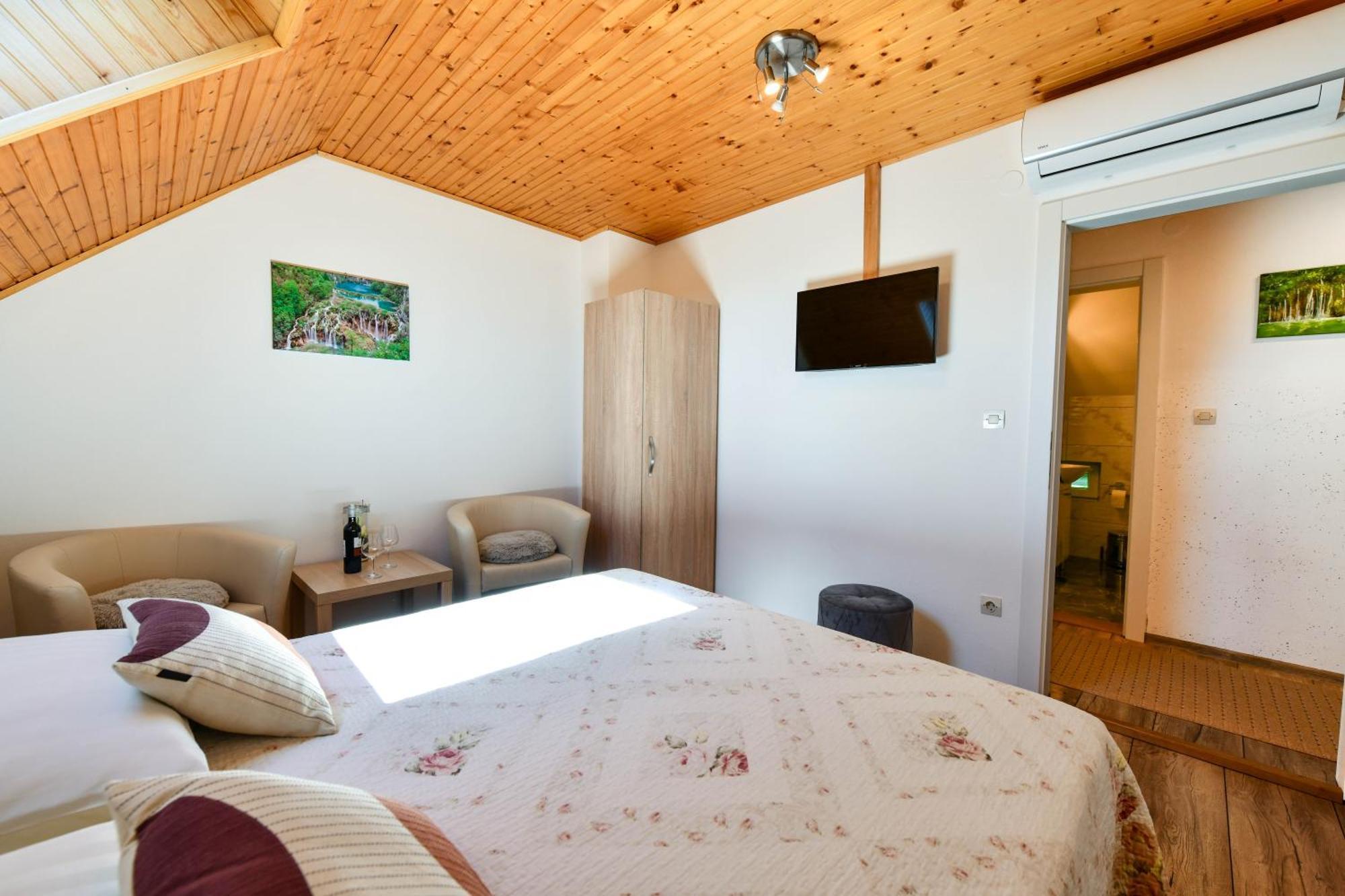 Apartment & Rooms Luketic Rastovaca Ngoại thất bức ảnh