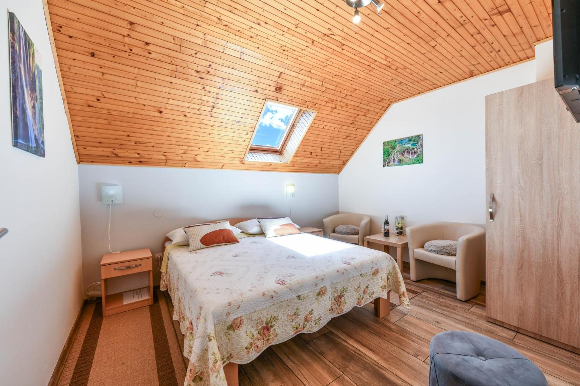 Apartment & Rooms Luketic Rastovaca Ngoại thất bức ảnh