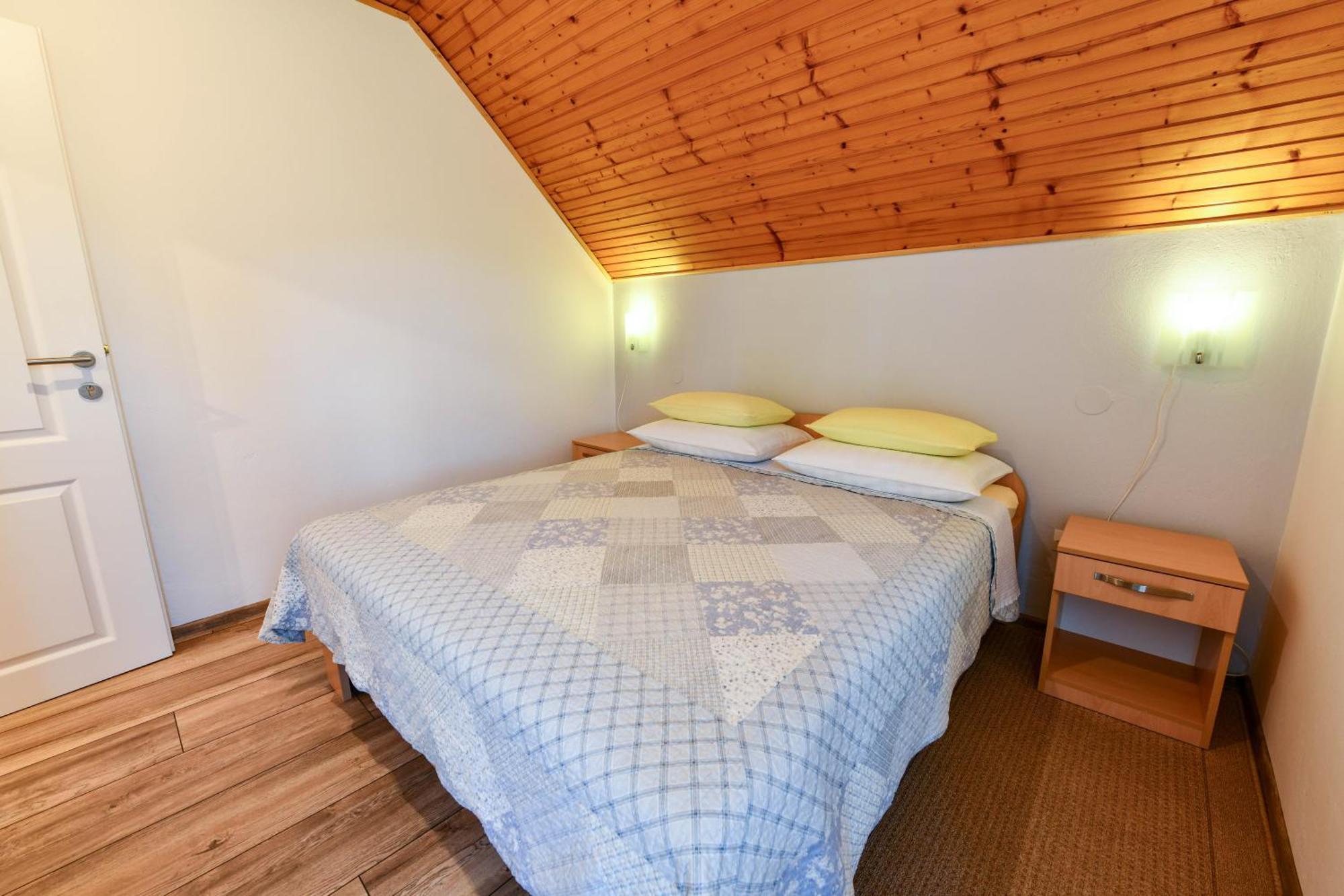 Apartment & Rooms Luketic Rastovaca Ngoại thất bức ảnh